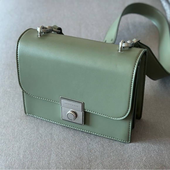 Charles & Keith Bag - Picture 1 of 7